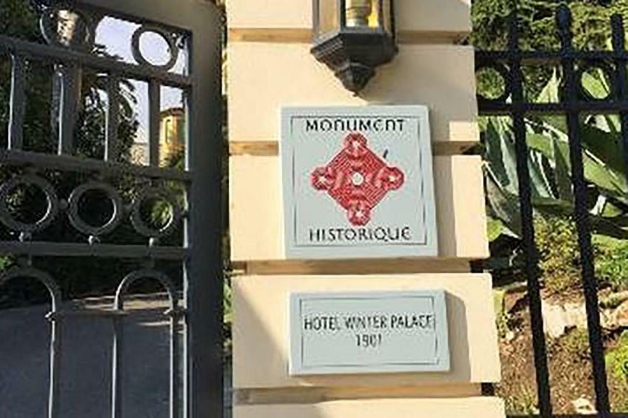 Winter Palace Мантон Екстер'єр фото